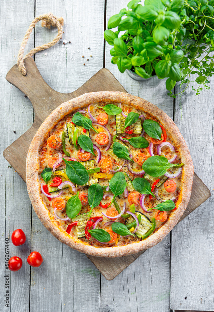 pizza wegetariańska - obrazy, fototapety, plakaty 