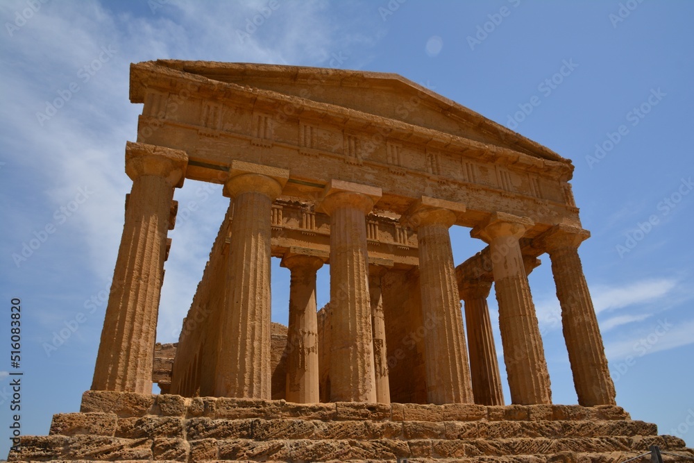Fototapeta premium temple of apollo