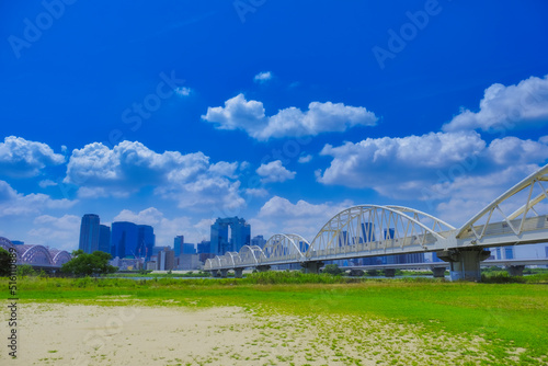 青空と白い橋 © beeboys