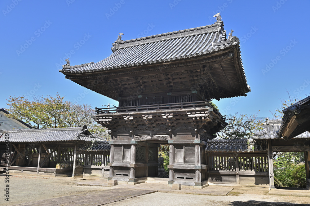 須佐能袁神社・楼門