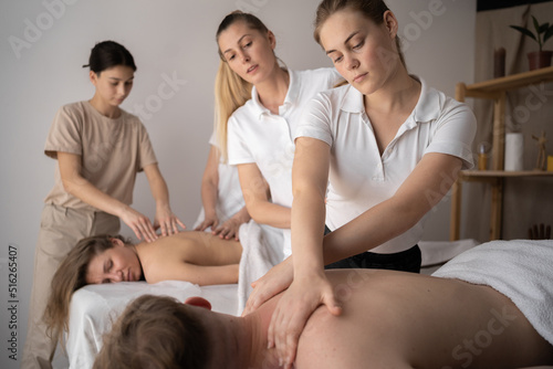 Bild auf Leinwand Health wellness massage training
