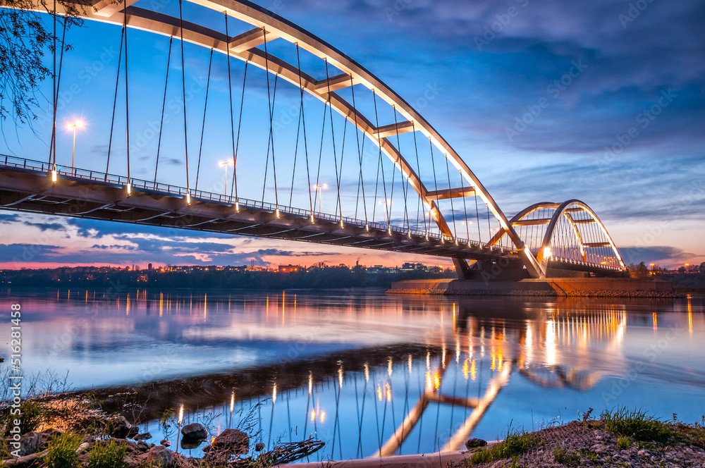 Eastern Bridge of gen. Elżbiety Zawackiej in Toruń	
