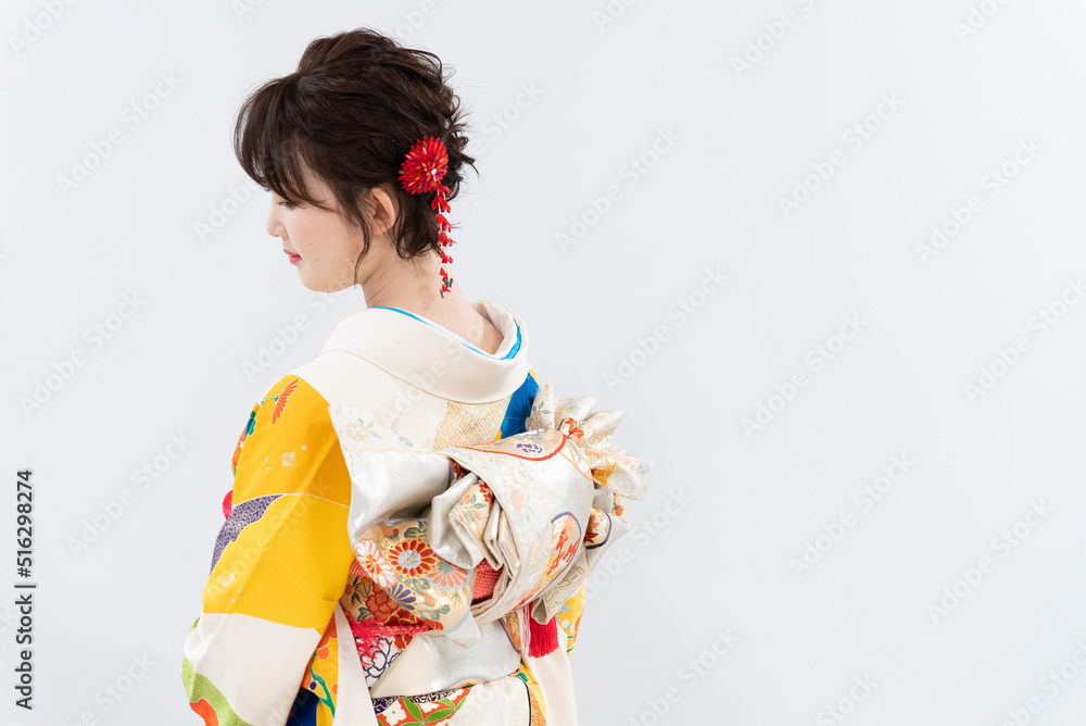 着物を着た女性 着物を着た女性