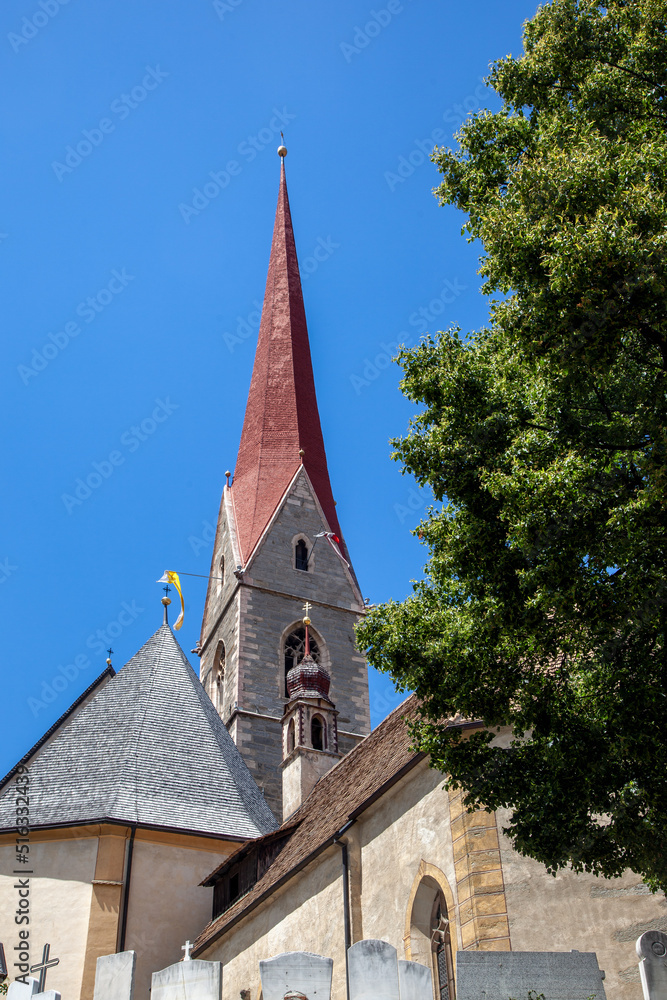 Kirchturm in Schlanders, Südtirol 
