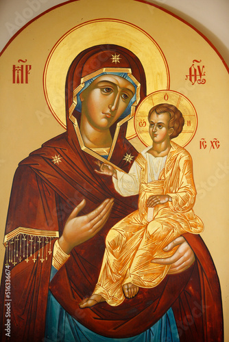 Tableau sur toile Icon in Mary Magdalene Russian orthodox church on Mount of olives : Virgin and c