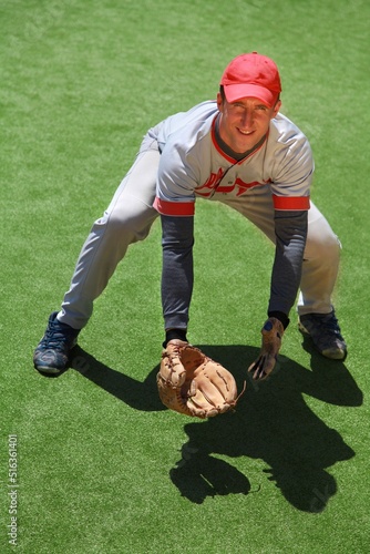 фотографія Baseball Player Ready to Catching Ball