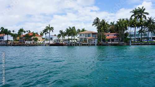 Fototapeta Naklejka Na Ścianę i Meble -  Luxurious mansion in Miami Beach, florida, U.S.A