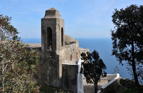 Obraz na płótnie Anacapri - Scorcio dell'Eremo di Santa Maria a Cetrella w salonie