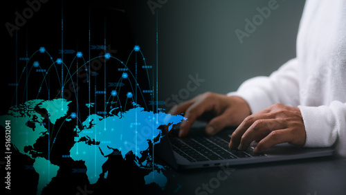 Cuadro en lienzo coordinate with foreign customers using a wireless system