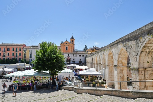 фотографія The market square of Sulmona, an Italian village in the Abruzzo region
