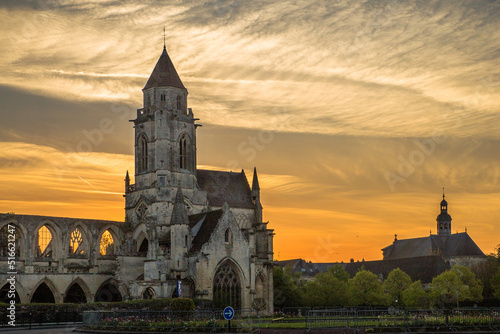 Obraz na płótnie Ruines de l’église Saint-Etienne-le-Vieux à Caen, Normandie, France w salonie