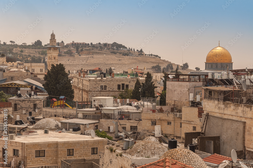 Vue de la vieille ville de Jérusalem depuis les remparts Nord