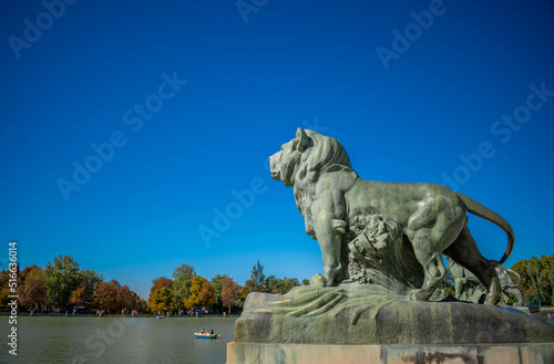 statue of the lion