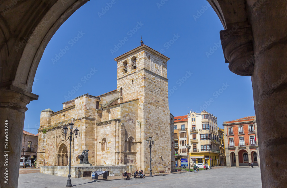 San Juan church through an arch in Zamora, Spain