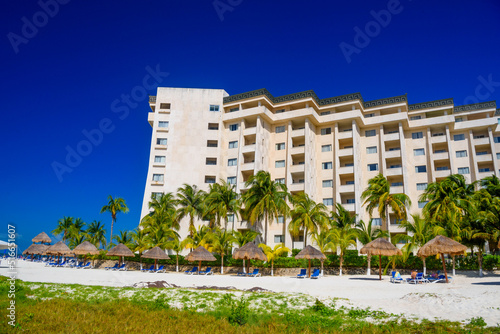 Hotel on the sandy beach on a sunny day in Cancun, Yukatan, Mexico © Eagle2308