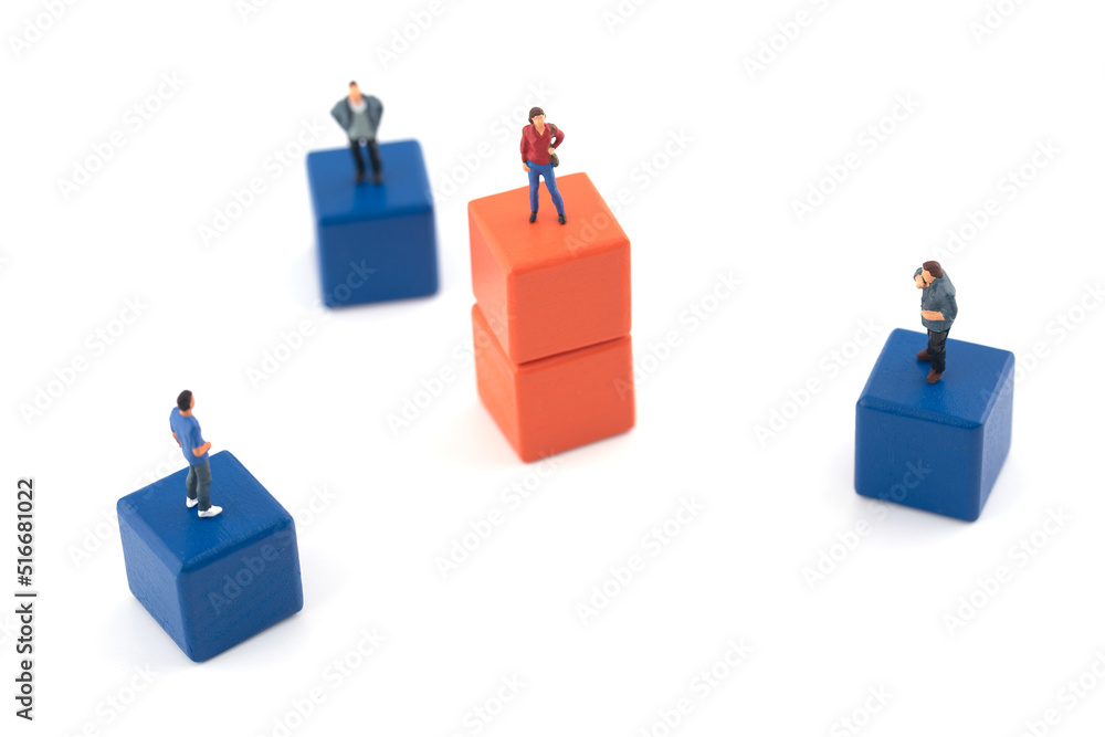 The current situation of more men and less women with micro creativity The current situation of more men and less women with micro creativity