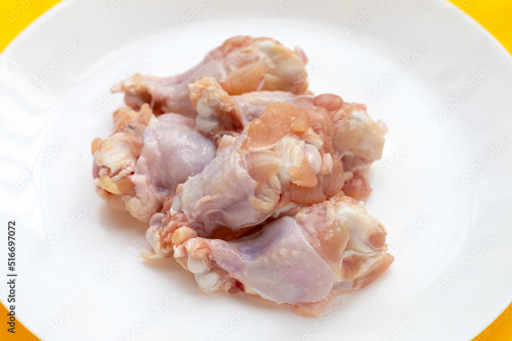 Fresh raw chicken wing (wingstick)