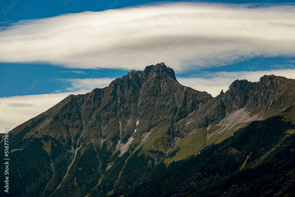 Fototapeta premium mountains and clouds