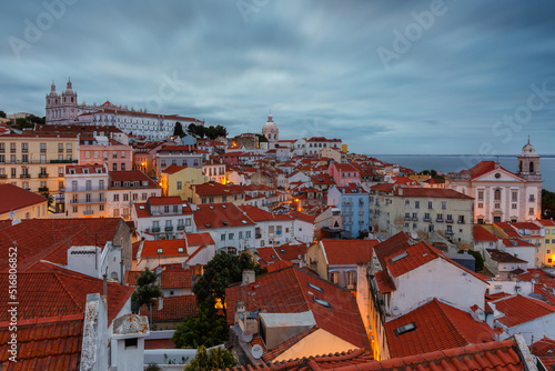 Nascer do dia em Alfama