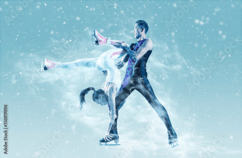 Lift. Duo figure skating in action