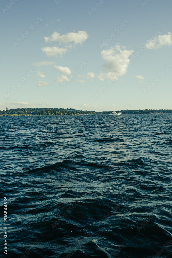 Obraz premium On a boat on Lake Washington