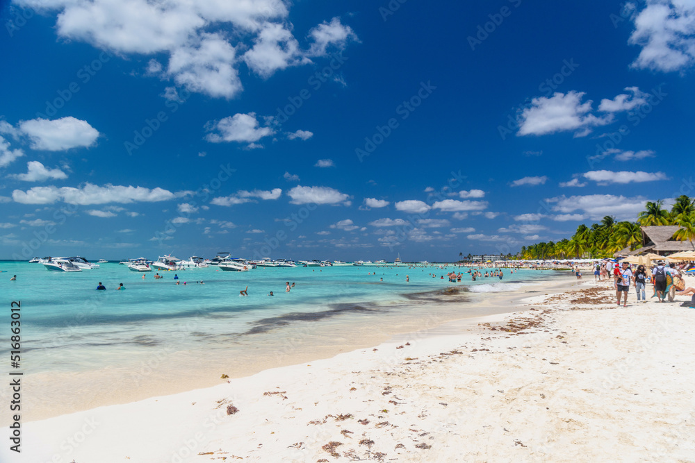 People swimming near a white sand beach, turquoise caribbean sea, Isla Mujeres island, Caribbean Sea, Cancun, Yucatan, Mexico