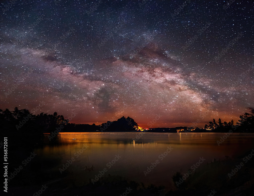 A night at the lake full of stars