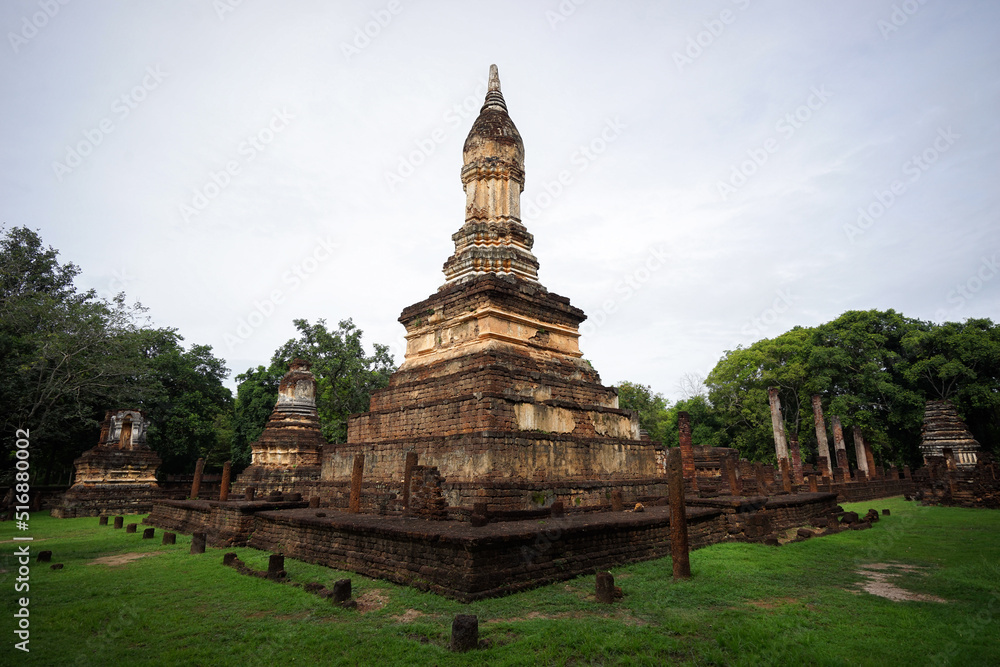 Archaeological and Buddhist sites, historical religious sites, Buddha, temples, ceremonial areas, religious attractions, Buddhist churches, antiques, pagodas, nature and dharma, Buddha statue.