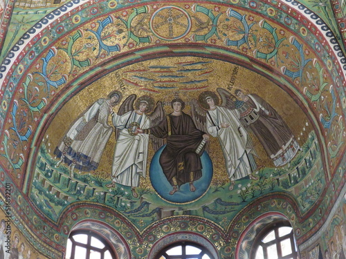 mosaici, Basilica di San Vitale, Ravenna, Italia photo