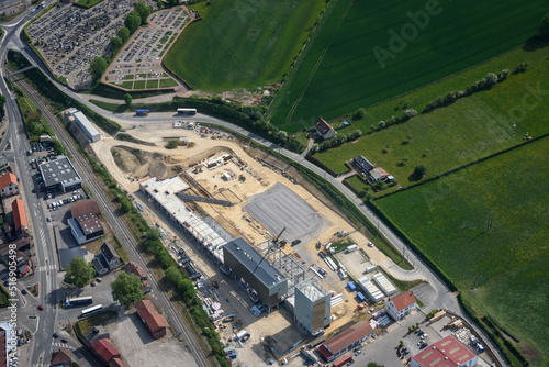 vue aérienne d'une usine en constructionà Aumale dans la Seine-Maritime en France