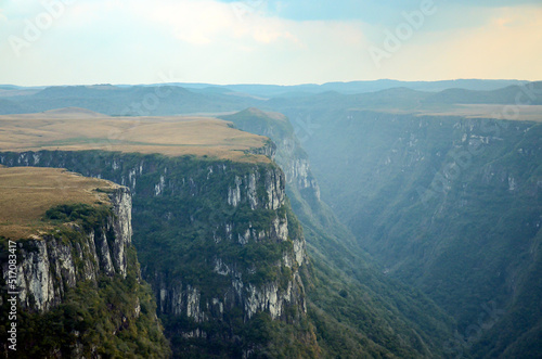 View of plateau by Fortaleza Canyon and cliffs, in Cambara do Sul, Rio Grande do Sul, Brazil © cabuscaa