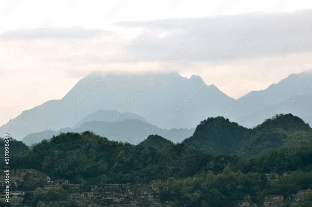 Obraz premium clouds over the mountains