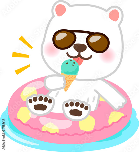 浮き輪に座りアイスを食べるクマのキャラクター