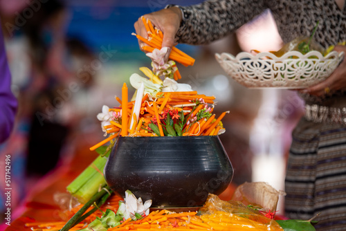 Offering alms to monks and offering candles Bring a candle to offer to the only monk in Thailand, the only place in the world. Offering alms to candles at Boon Yuen Temple, Wiang Sa District.