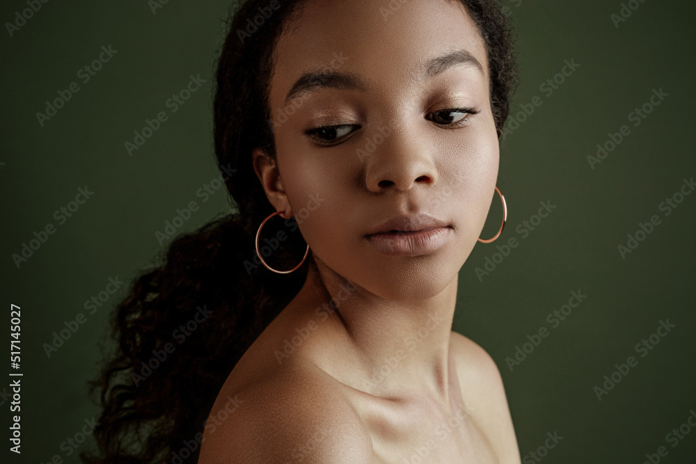 Beauty photo of young elegant African American woman with afro. Hands ...
