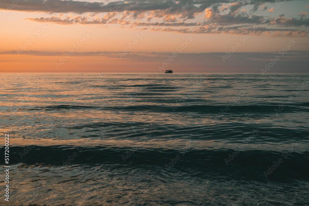 Obraz premium sunset on the beach