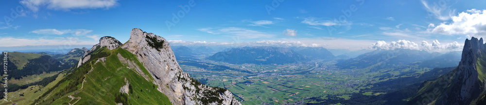 Appenzell, Schweiz: Panorama im Rheintal