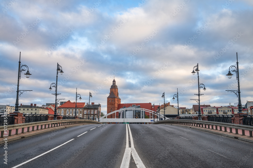 Fototapeta premium Old town bridge and St. Marys cathedral in Gorzow Wielkopolski. Poland