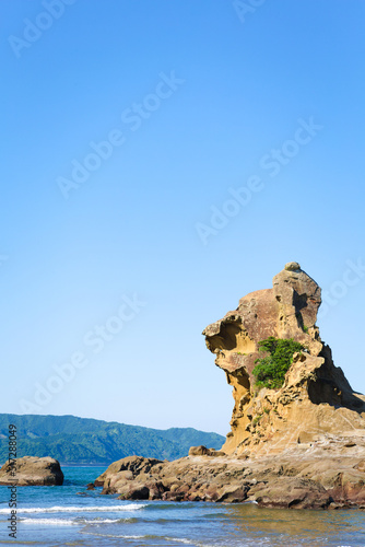 日南海岸のライオン岩 