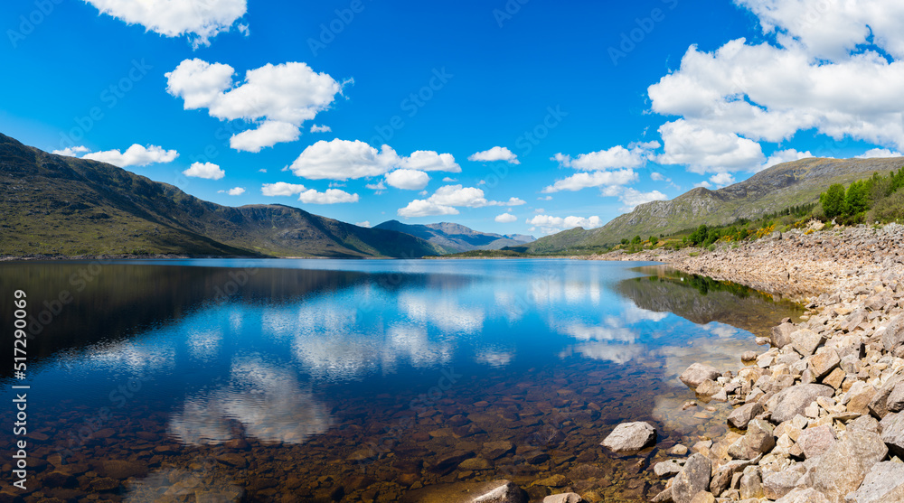 Fototapeta premium Loch Cluanie shoreline in Scotland
