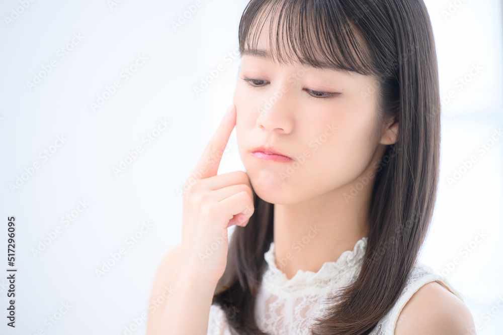 Young women concerned about acne Young women concerned about acne