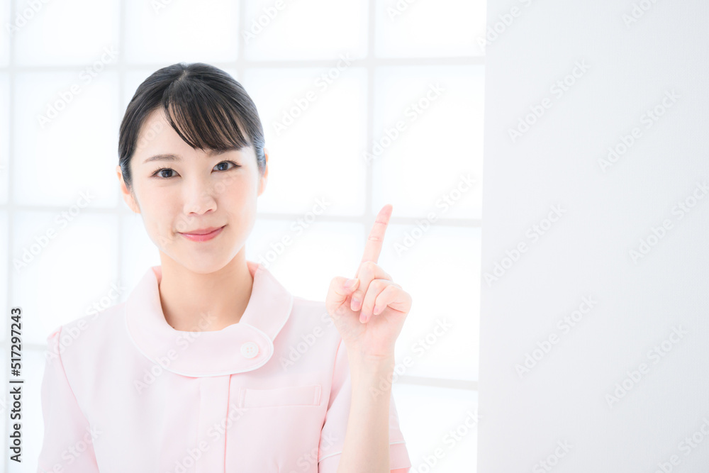 美容系ナースや看護師のイメージに使いやすいアジア人女性のポートレート　コピースペース　