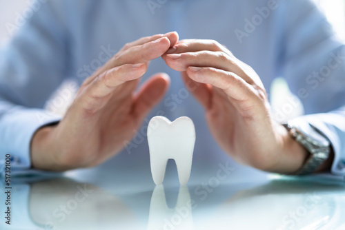 Foto Dental Insurance. Protecting Teeth Enamel