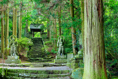 夏の両子寺　大分県国東市　Futagoji Temple in summer. Ooita-ken Kunisaki city.　