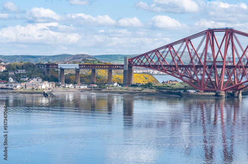 Obraz premium Landscape view of Queensferry Crossing railway bridge on a nice spring day 