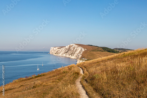 Quadro su tela The Isle of Wight Coastline near Freshwater Bay, on a sunny summer's morning