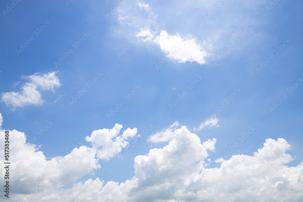 Naklejka premium blue sky with clouds