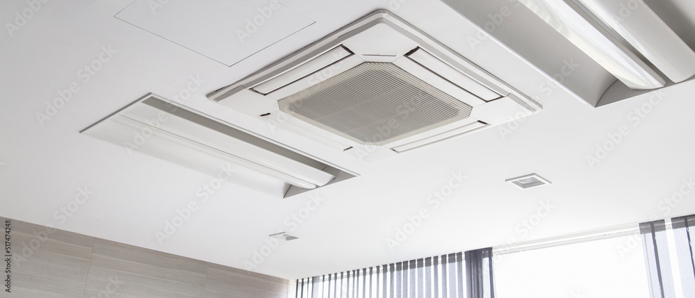 Air conditioning on the ceiling, 4-way cooling system Air conditioning on the ceiling, 4-way cooling system