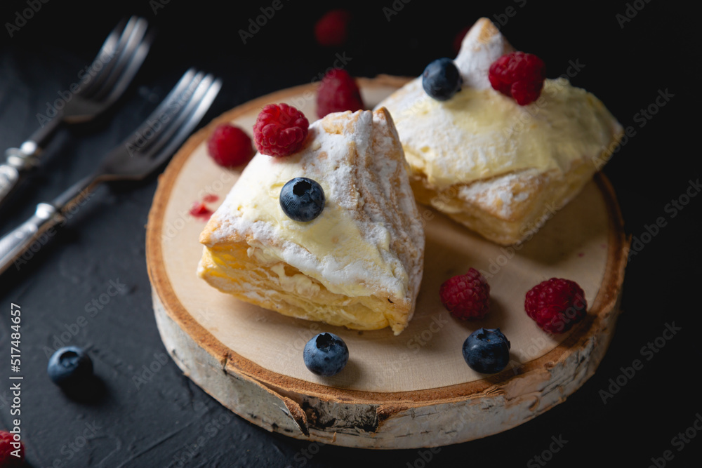 Puff pastry with cream and fresh berries Puff pastry with cream and fresh berries