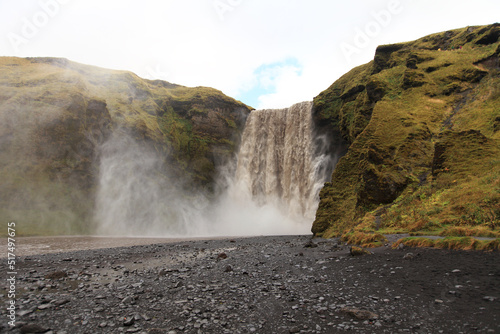 Fototapeta Naklejka Na Ścianę i Meble -  Skógafoss -  one of the biggest waterfalls in Iceland